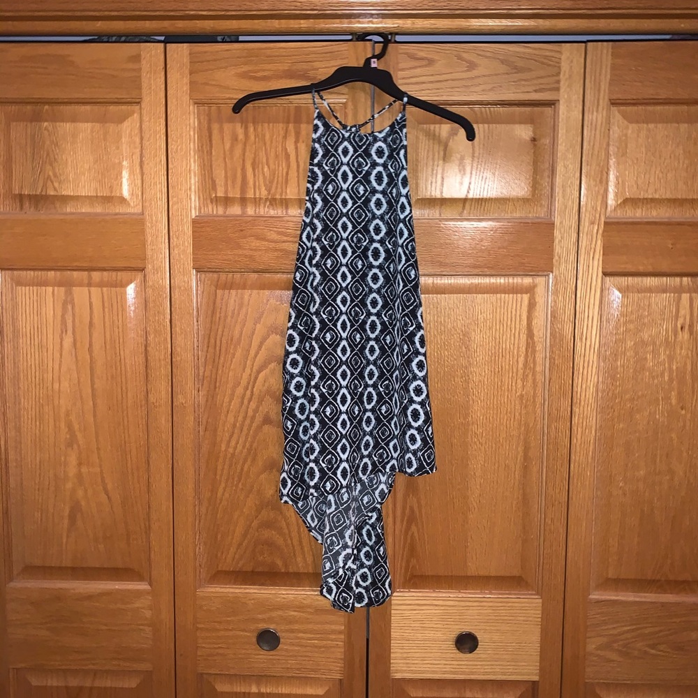 Hi-Low Black and White Tank Top